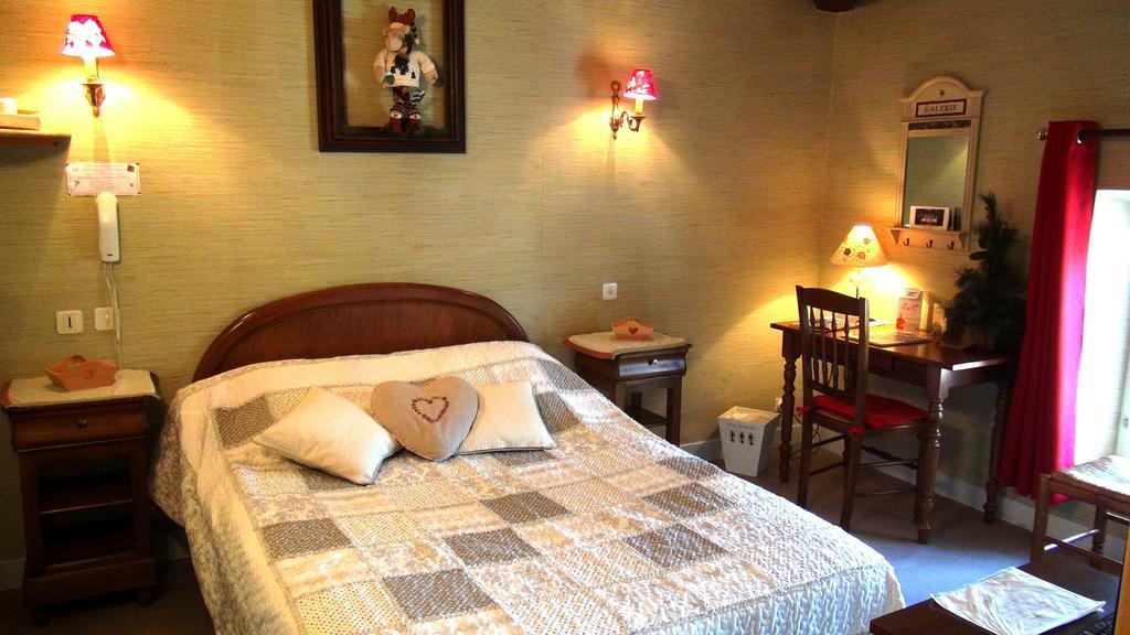 Hotel Le Clos Du Montvinage Étréaupont Pokój zdjęcie