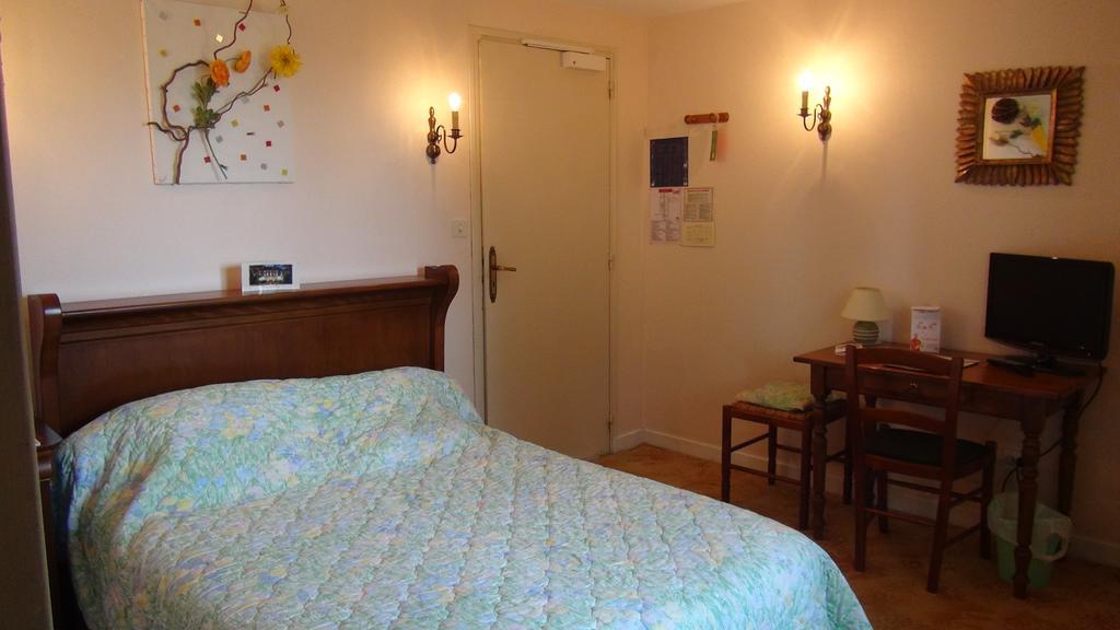 Hotel Le Clos Du Montvinage Étréaupont Pokój zdjęcie