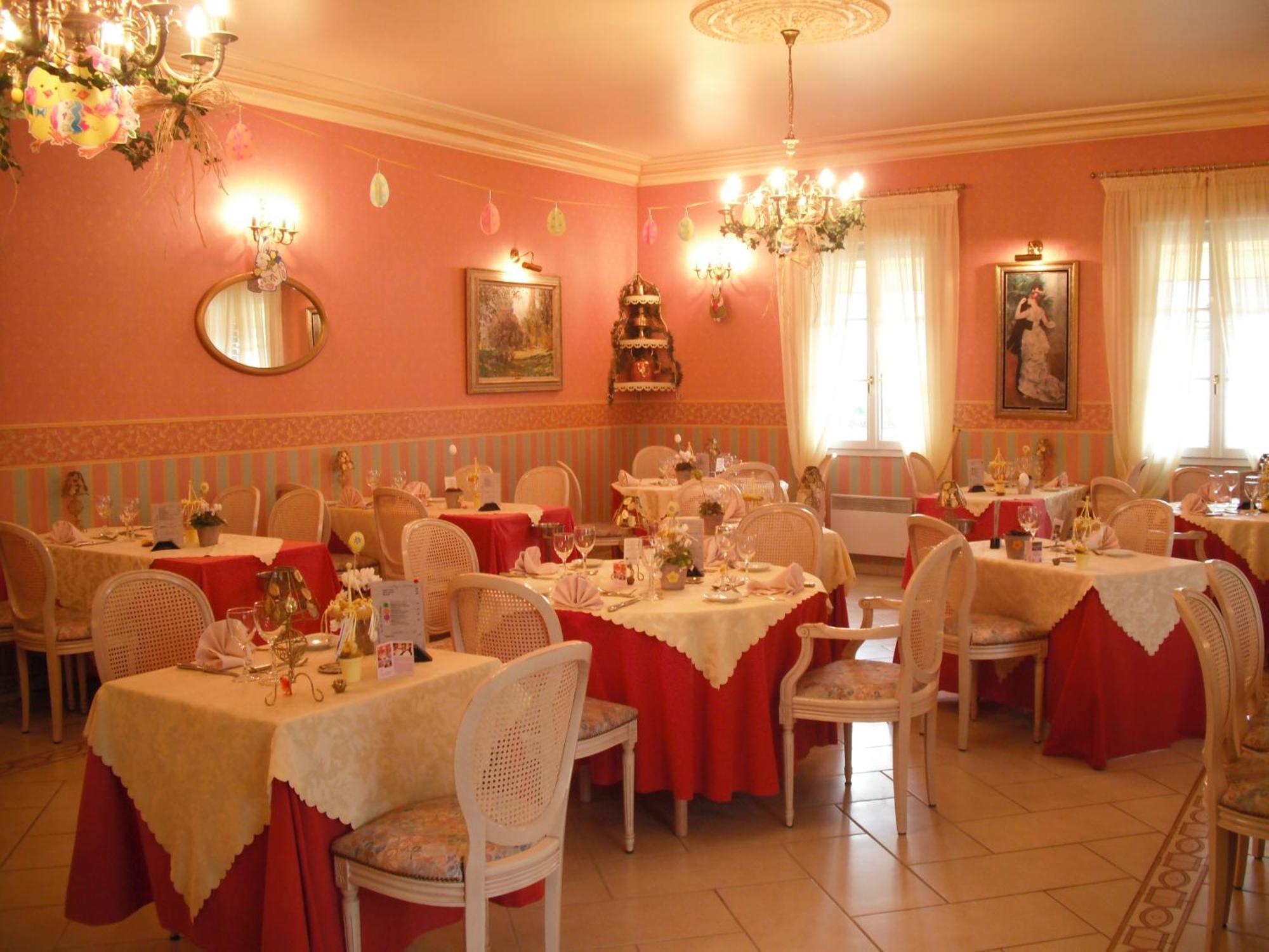 Hotel Le Clos Du Montvinage Étréaupont Zewnętrze zdjęcie