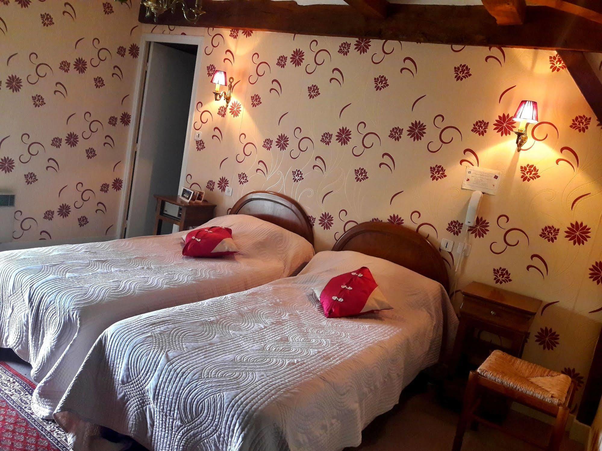 Hotel Le Clos Du Montvinage Étréaupont Zewnętrze zdjęcie